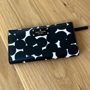 Kate Spade Stacy Wallet Splodge Dot Black White